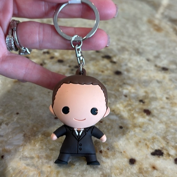 Supernatural FBI Dean keychain - Picture 1 of 4